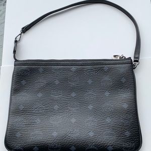 100% Authentic MCM Zippouch